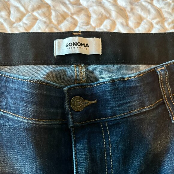 Sonoma 20W Bootcut denim distressed jean - Picture 3 of 8